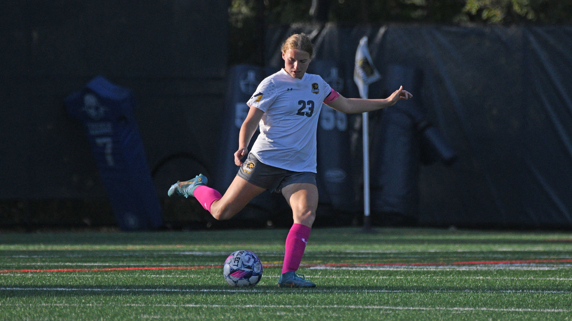 Ward's late goal powers the Pride to 1-0 victory over Baker