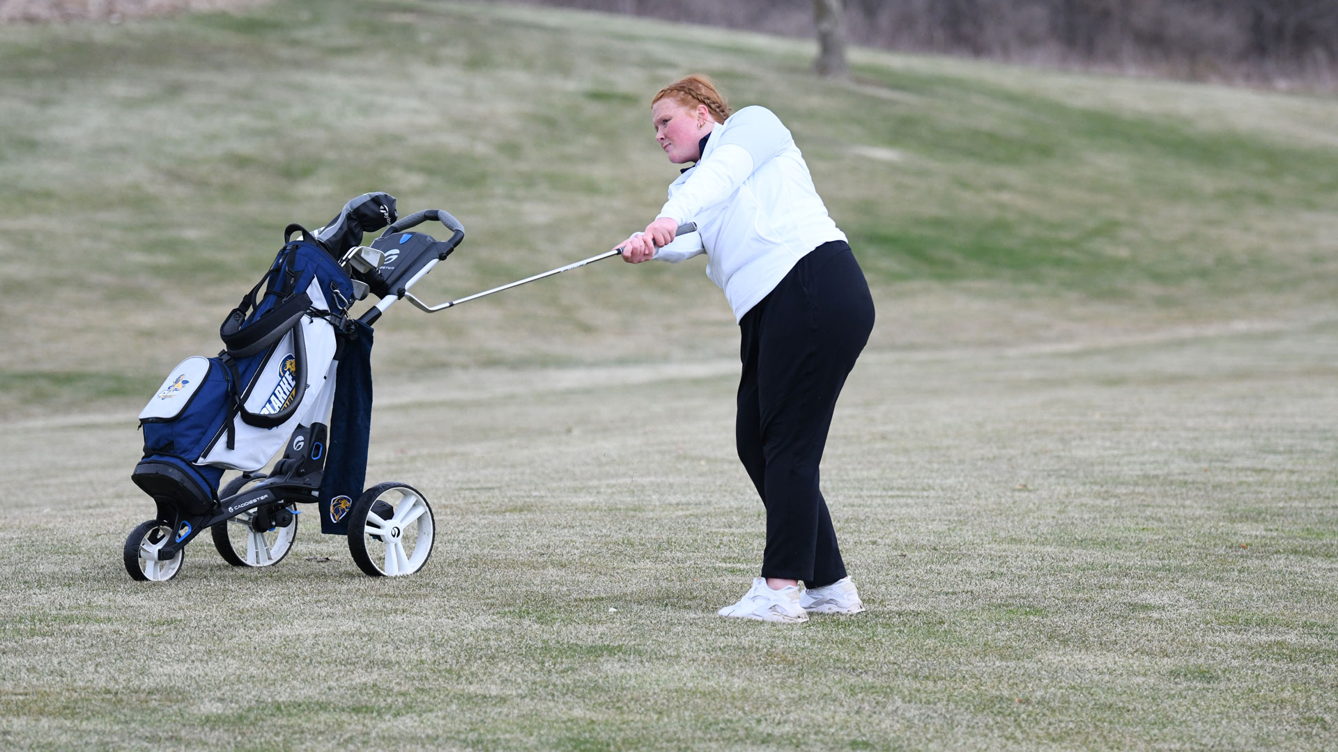 Pride women's golf closes out their final regular season tournament at UW-Whitewater